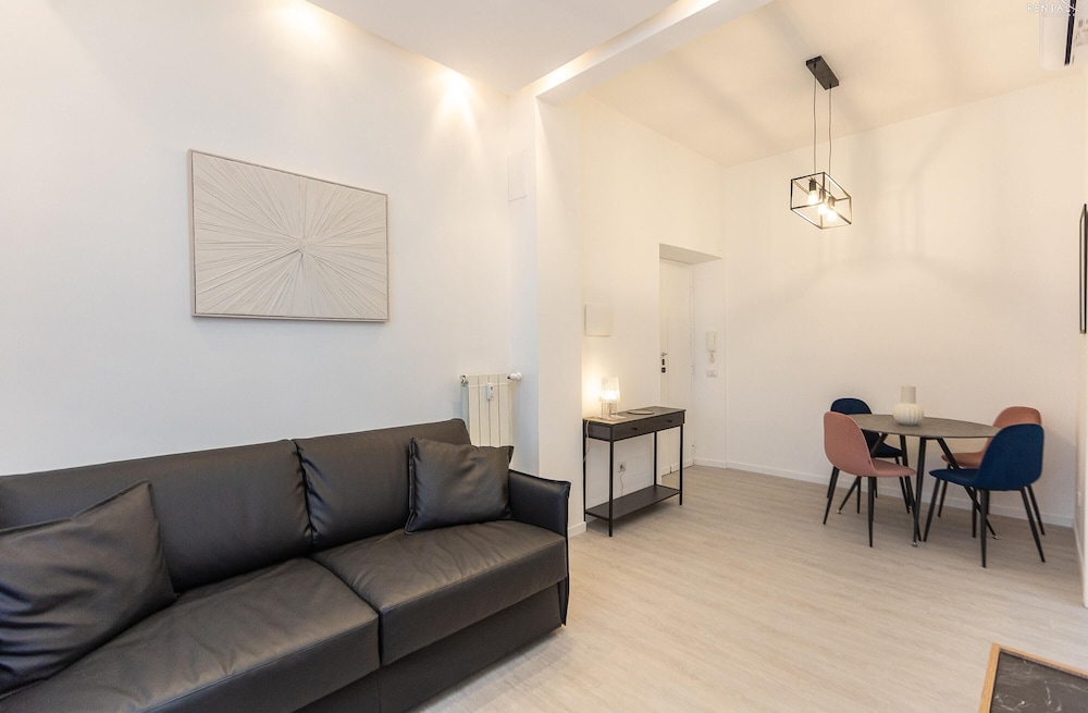 Constance Terrace Apartment