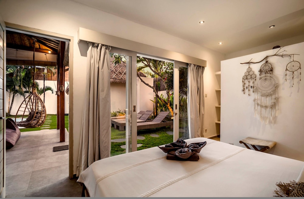 Villa Nakal by Alfred in Bali - Tropical Bliss 4BD Villa w Private Pool Oasis
