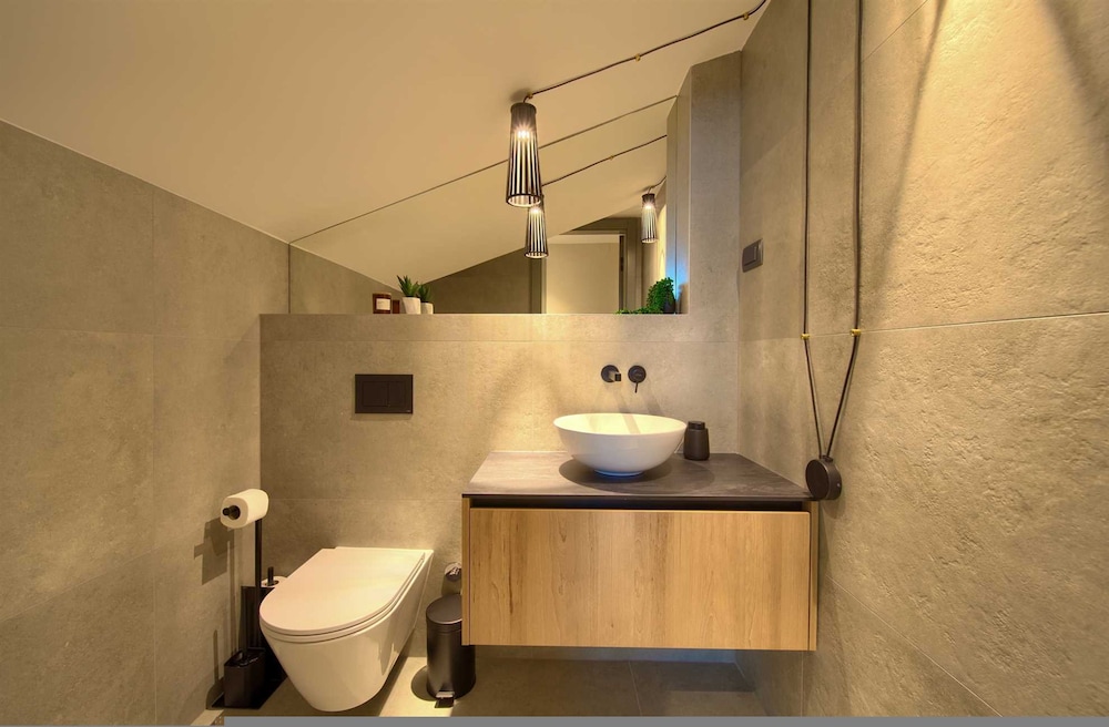 Villa Lord With Heated Pool Jacuzzi and Sauna