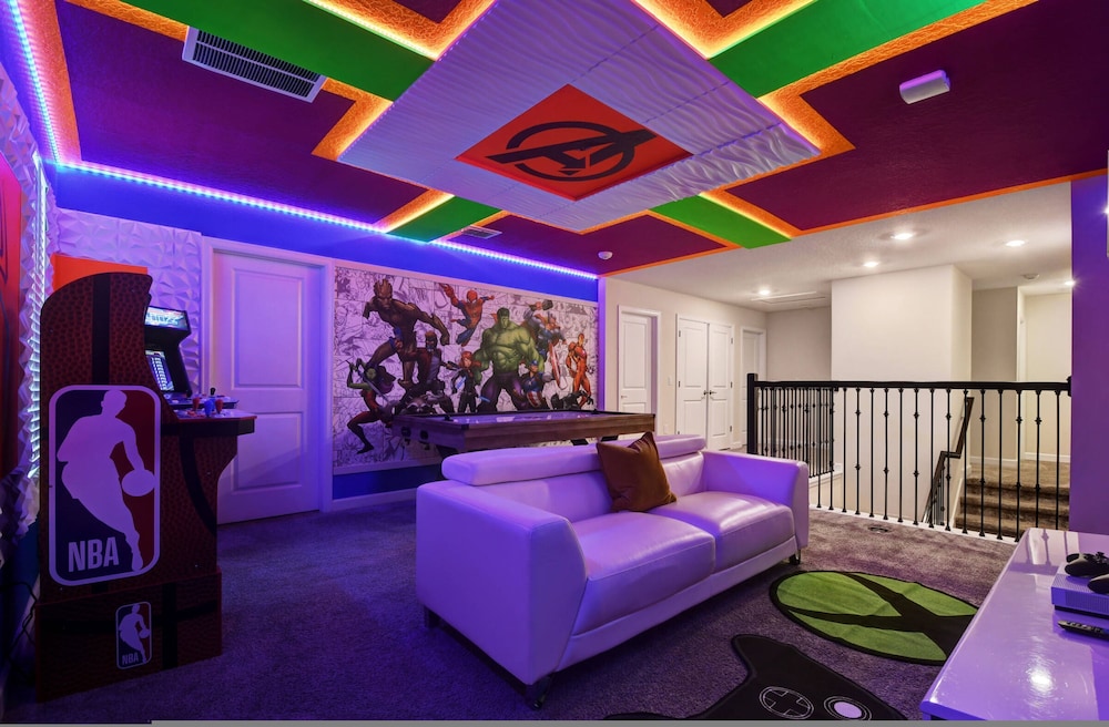 Gorgeous 9bedroom Home Private Pool Game Theater