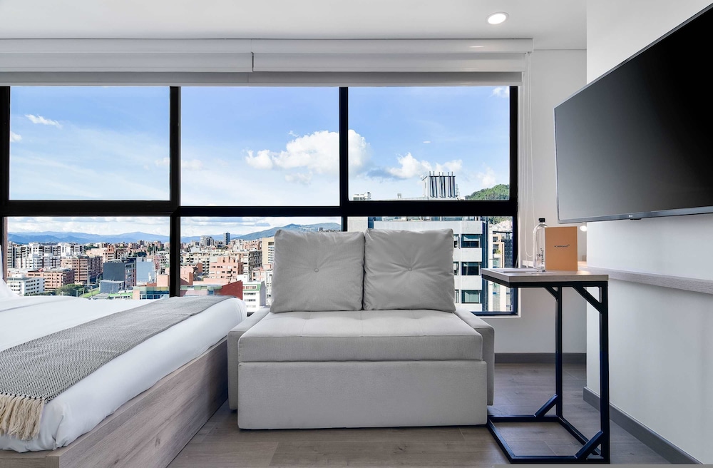 w Fantastic Loft w Perfect View in Santa Barbara