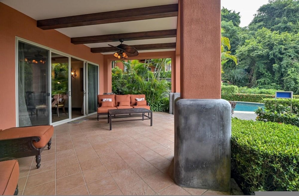 CR Luxury Montebello 3F 3 Bdrm