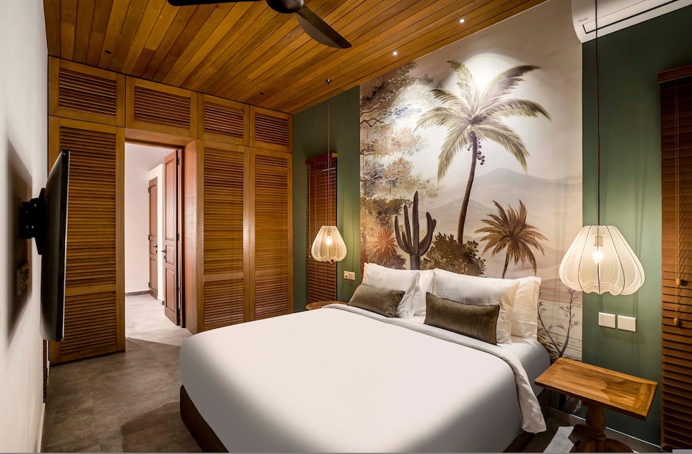 Nusantara Loft 3 Raijua by Alfred in Bali - Stunning 3 BD Loft w Private Pool Near the Beach Pererenan Beach - Canggu