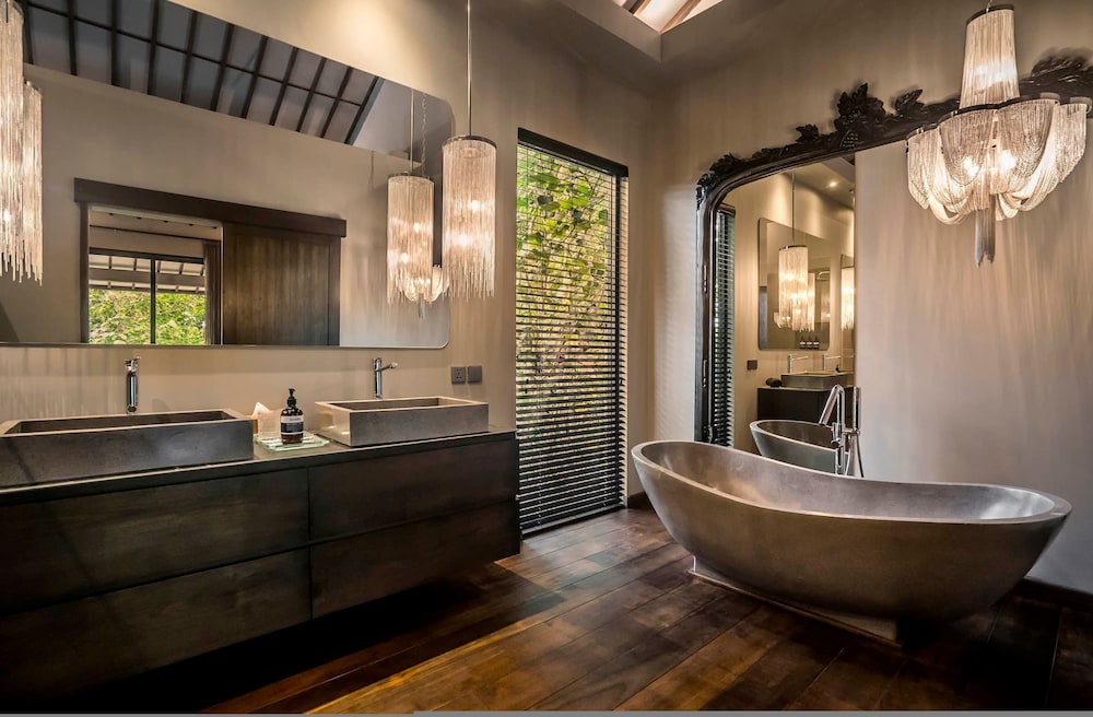 Umayam Luxury Townhouse 7 by Alfred in Bali - New Modern Luxury 3BR w Pool Near Pererenan Beach