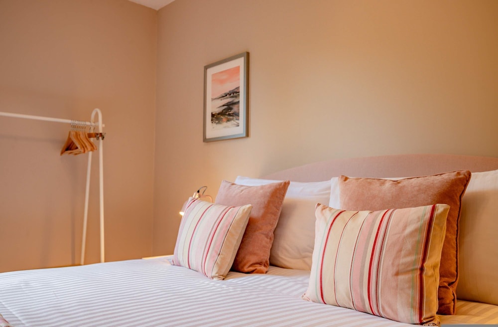 Host Stay Hilltop House