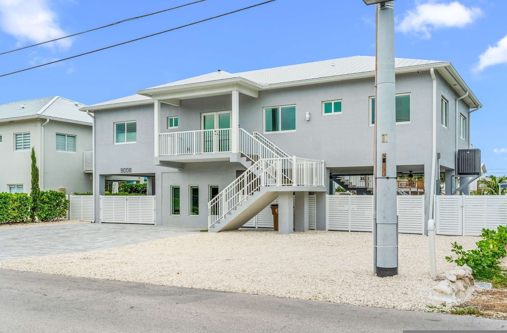 Saltwater Social Game Room Pool Dock Views