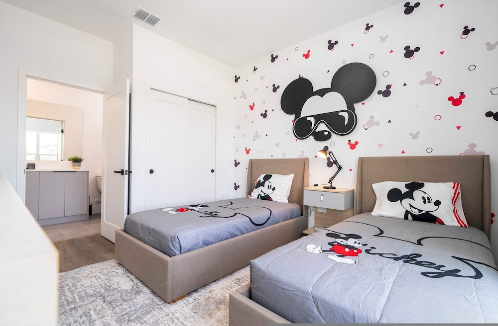 Luxury Disney Escape With Themed Rooms