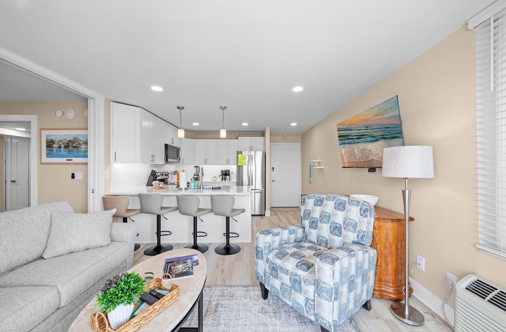 New Luxury Estero Beach Tennis Club 708a