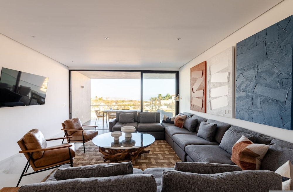 Brand new San Jose Condo