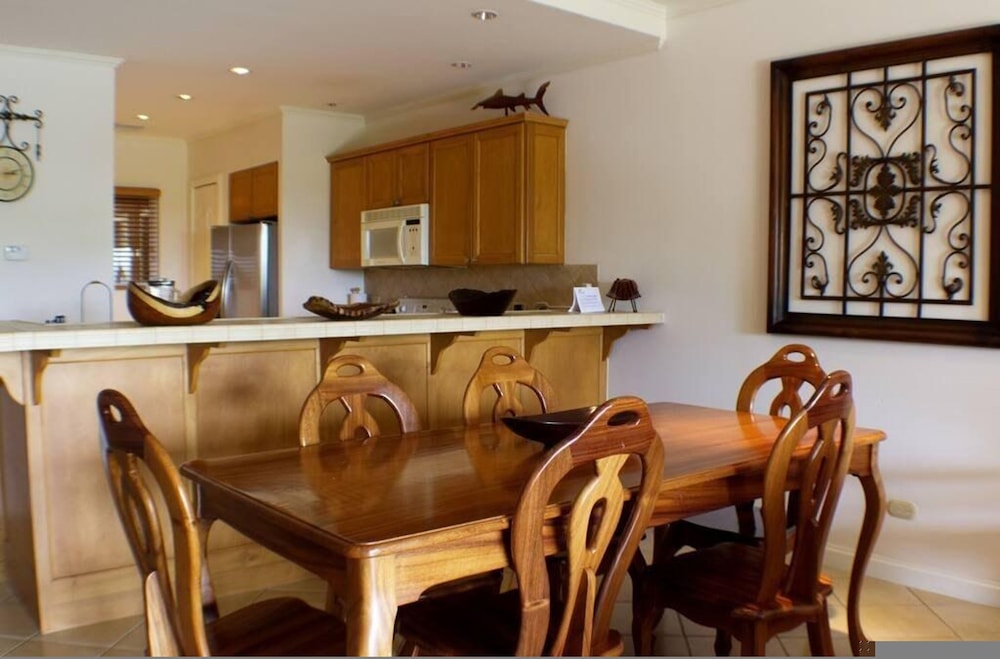 CR Luxury Del Mar 2Q 3 Bdrm
