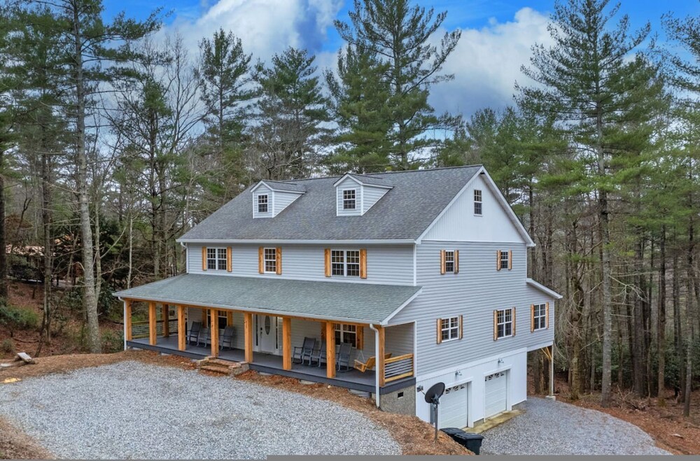 Crider Creek Manor in Watauga County