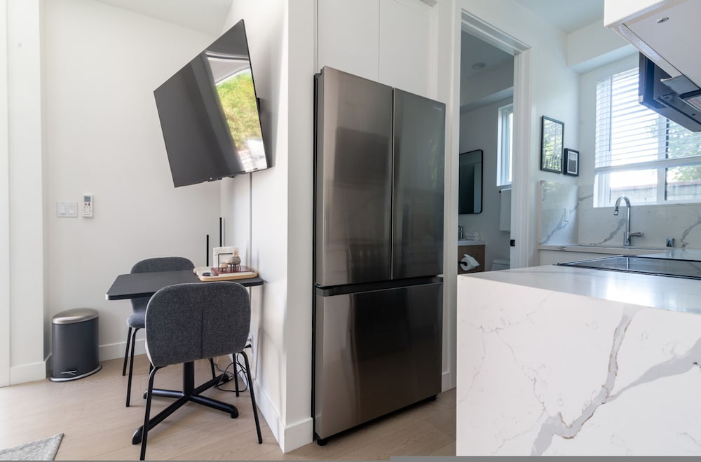 Scandinavian-style 1BR Apartment Built 2024 p80