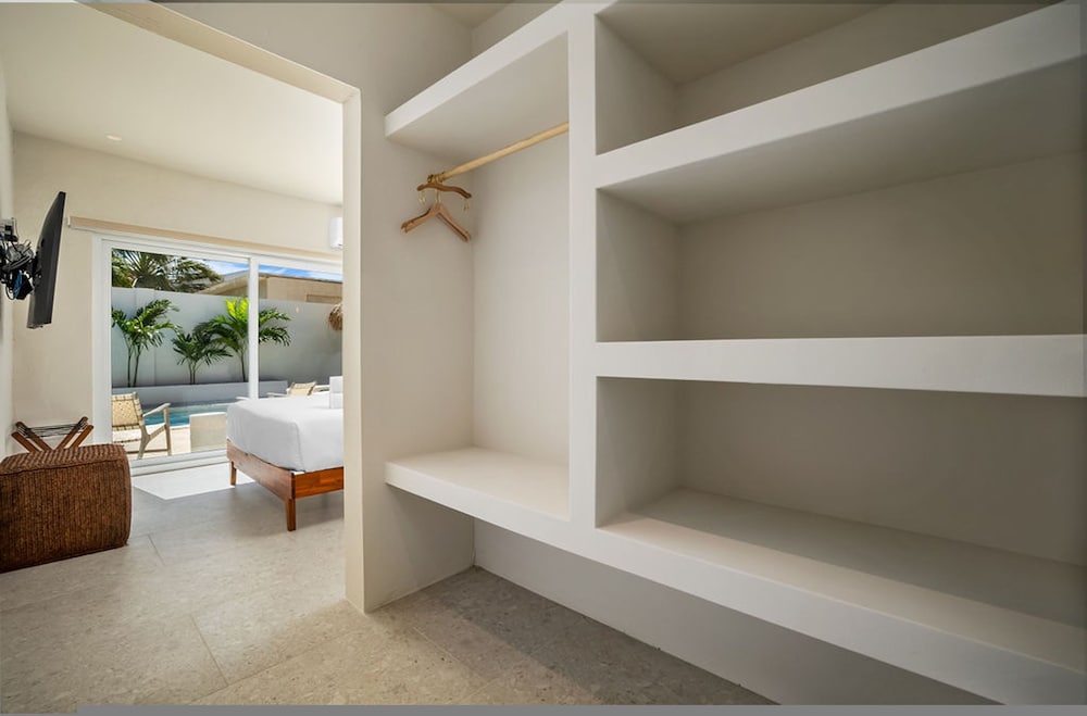 NEW 6BR Playground Private Pool Pro-bbq Palapa