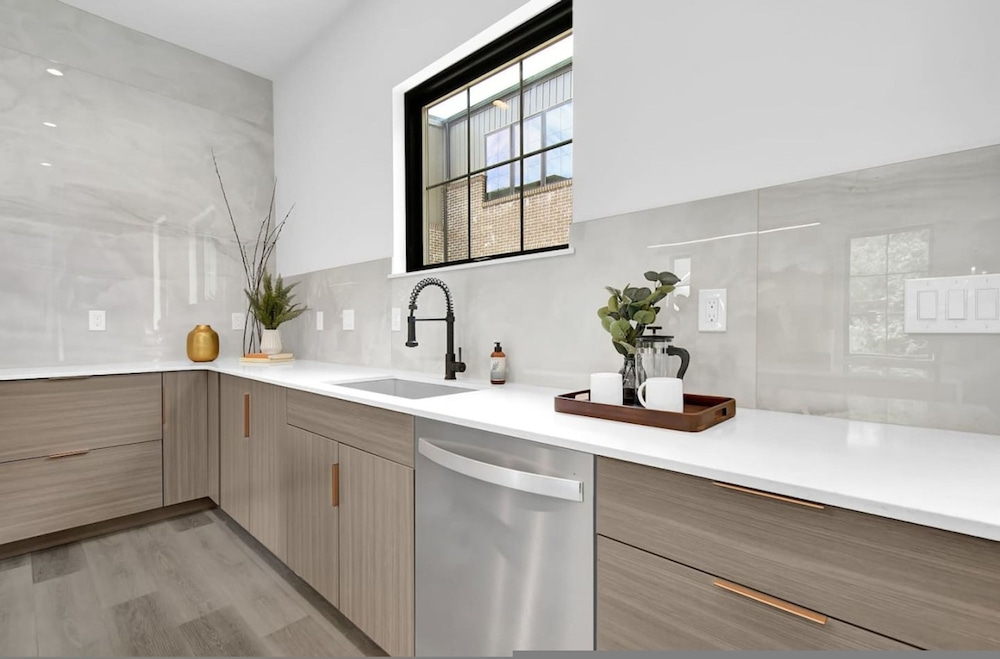 Stylish Getaway -columbus-3 Bedroom Masterpiece