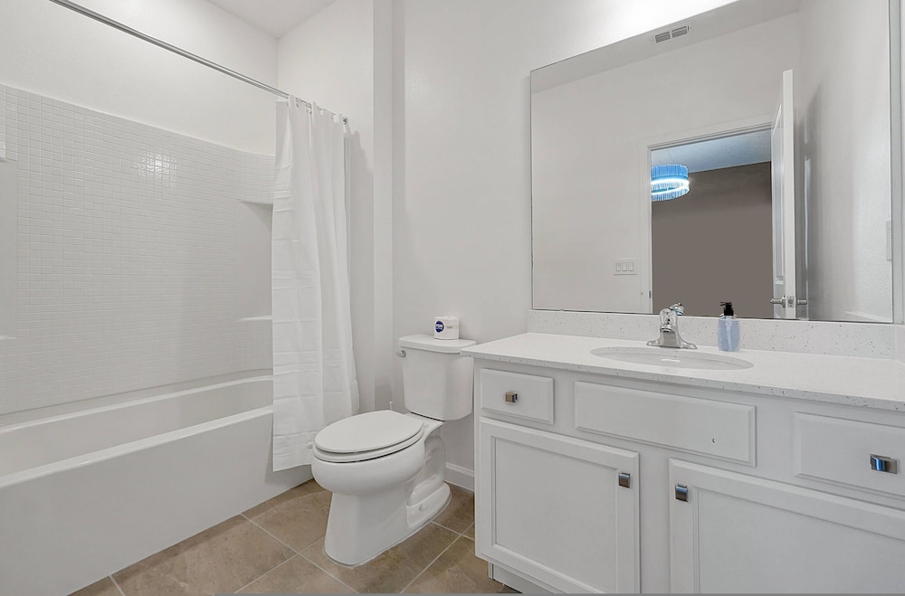 Luxury and Sophisticated 15 BR Ensuite