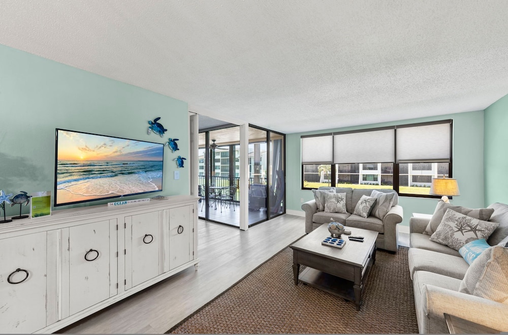 Loggerhead Cay 472 - Beach Front Pet-friendly
