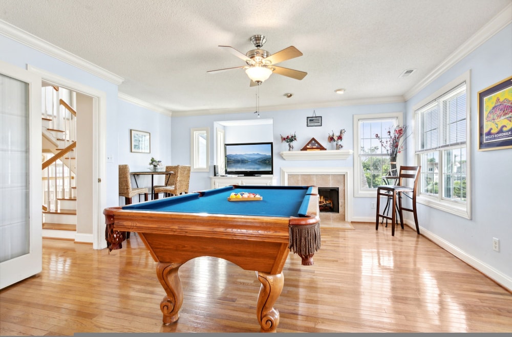 Coastal Escape w Pool Pool Table Walk to Beach view 4
