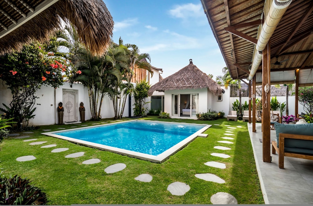 Villa Nakal by Alfred in Bali - Tropical Bliss 4BD Villa w Private Pool Oasis