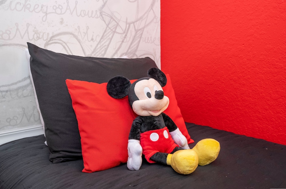 Cozy 3BR Regal Oaks Close to Disney