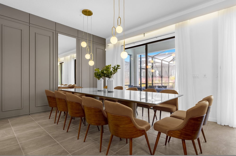 Brand NEW 9bedrooms 9bathrooms At Paradiso Grande