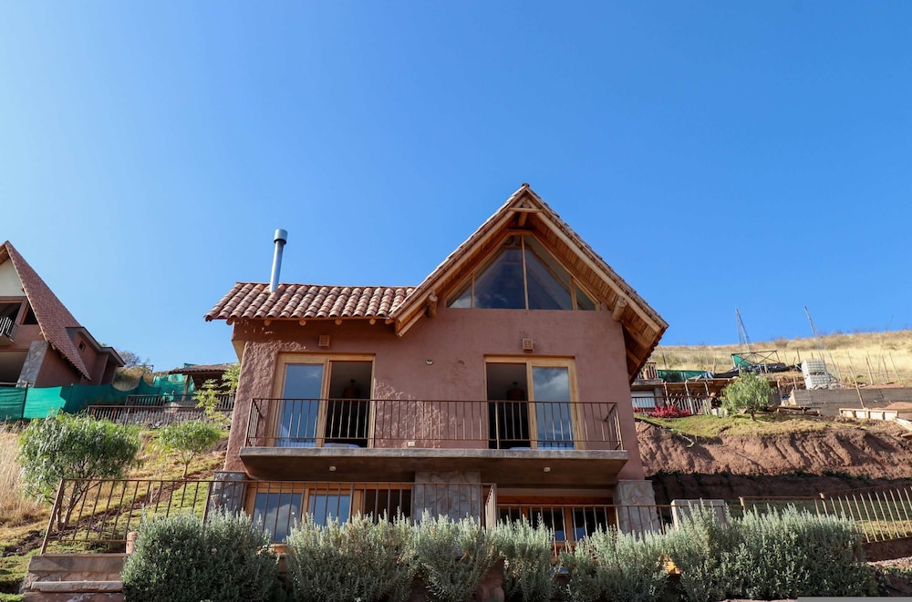 w Splendid 3BR House in Villa Sagrado