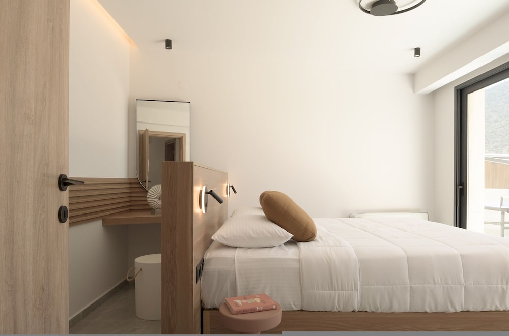 Luxurious Villa Dias With Tennis Court by Estia