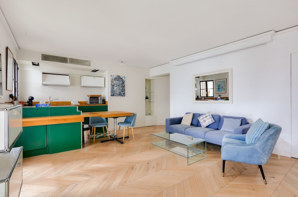 Parisian Luxury Stay St Germain