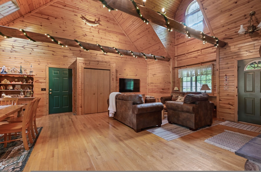 Wazeecha Lodge in Wisconsin Rapids