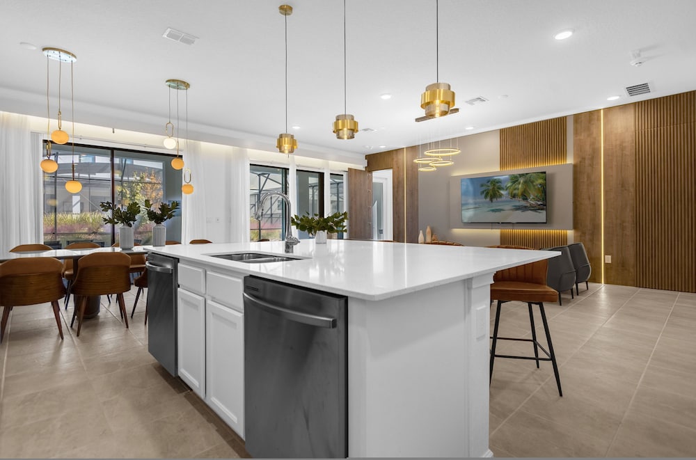 Brand NEW 9bedrooms 9bathrooms At Paradiso Grande