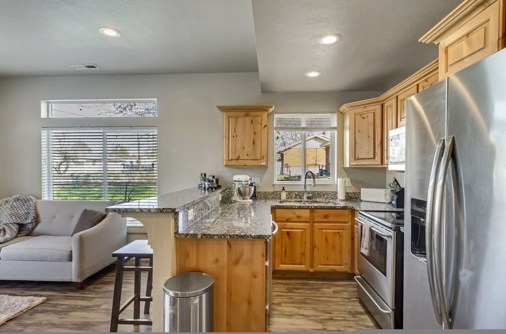 3 Bed 2 Bath King Beds With Smoker Grill