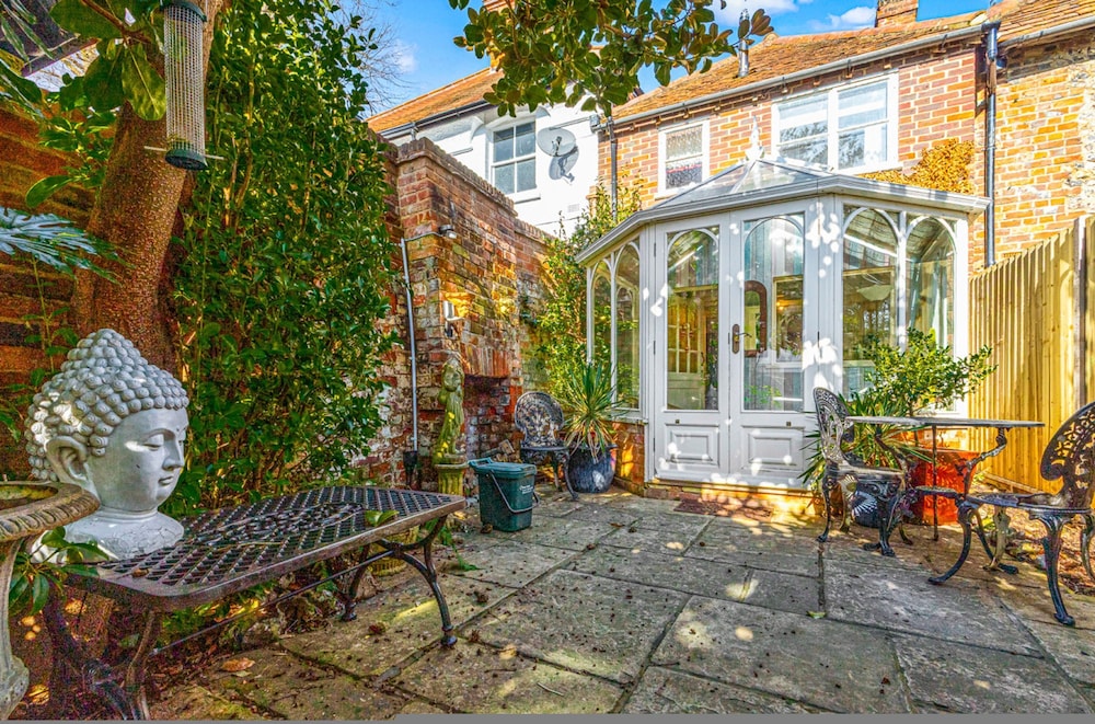 Basketmakers Cottage - From 145 Per Night