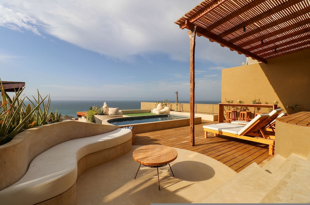 w Amazing House w Great View in Los Organos
