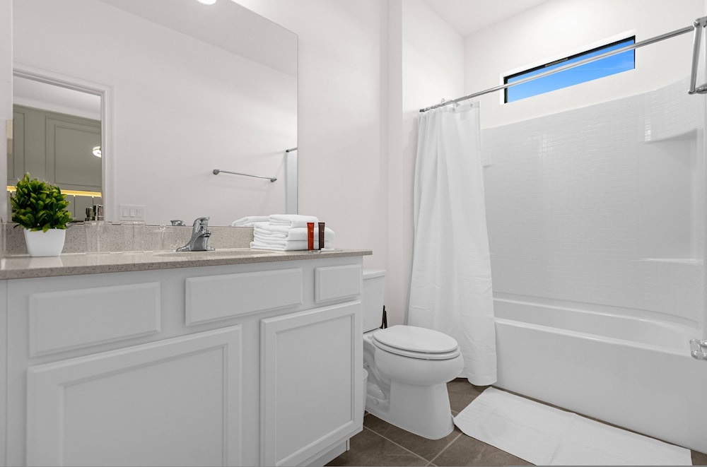 Brand NEW 9bedrooms At Paradiso Grande