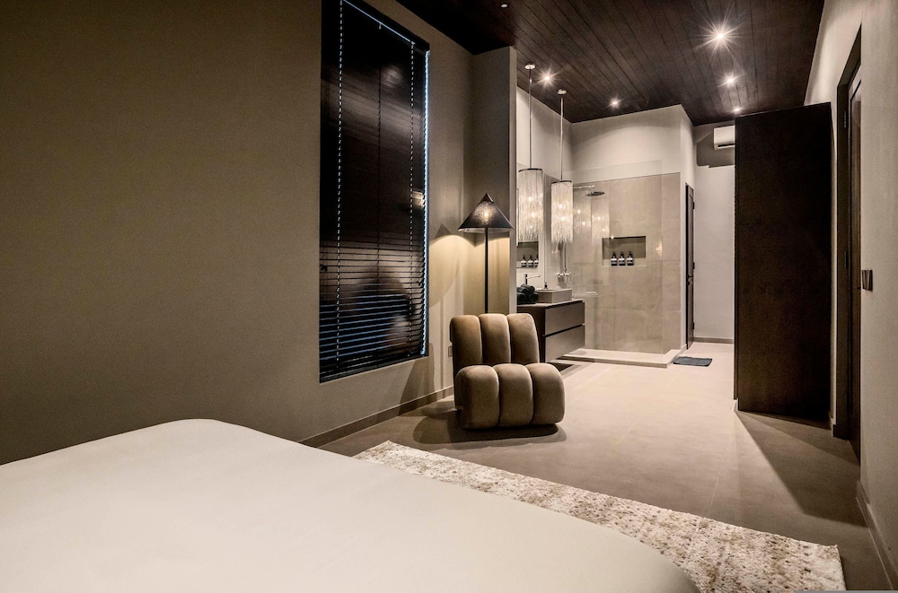 Umayam Luxury Townhouse 7 by Alfred in Bali - New Modern Luxury 3BR w Pool Near Pererenan Beach