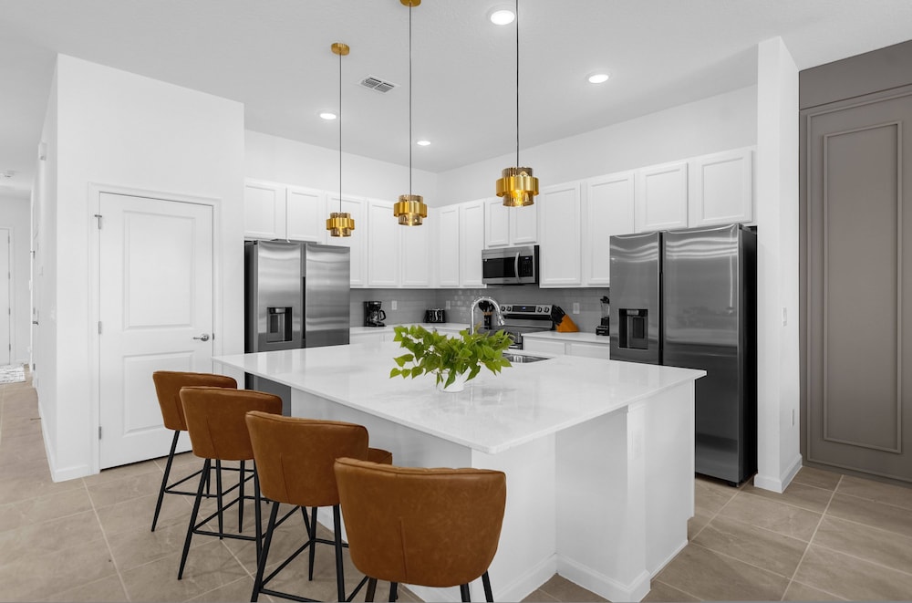 Brand NEW 9bedrooms 9bathrooms At Paradiso Grande