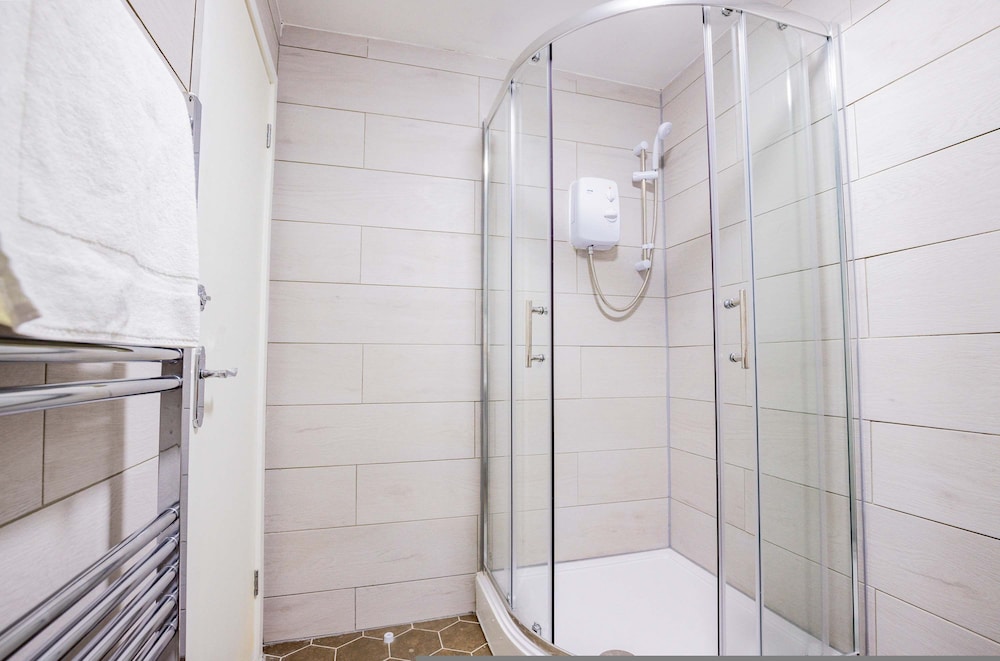 Host Stay Bromyard Flat 4
