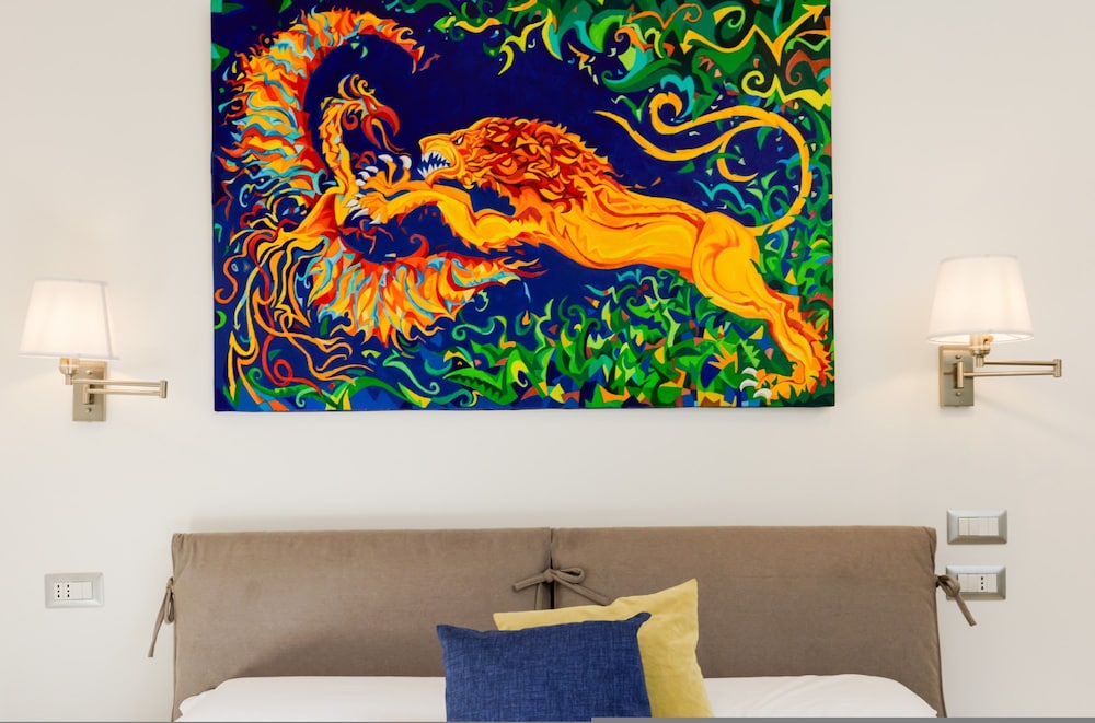 Pessina 90 Rooms in Naples