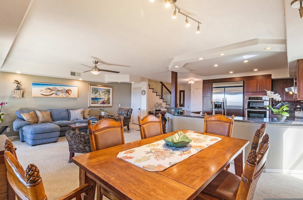 Ocean View Kaanapali Condo w 2 Lanais Loft AC Pool Walk to Beach