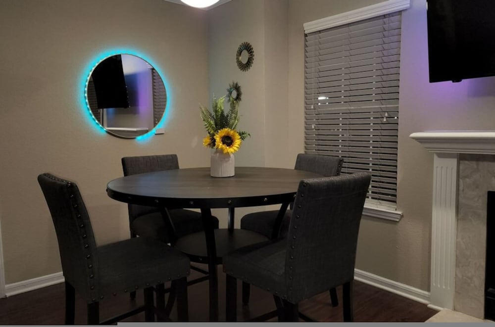 Medical Center 2BR With Resort Amenities