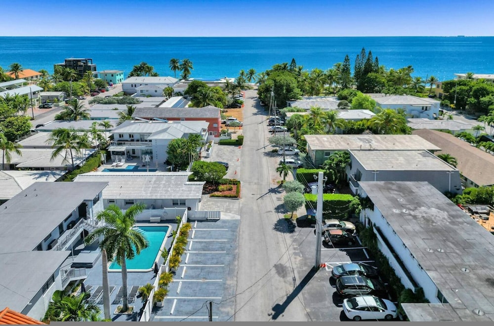 Lovely 1- Bedroom Rental Unit With Pool