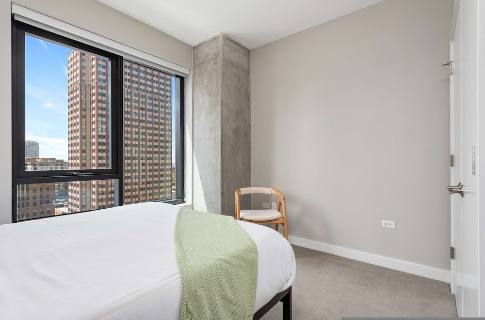 Gold Coast Group Stay 2 Modern 2BR Apartments