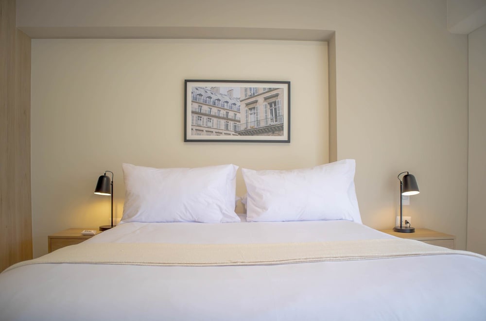 w Majestic 1BR w Modern Pool in Miraflores