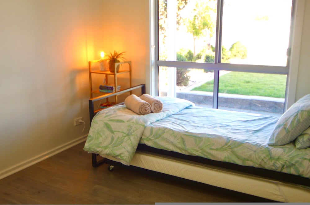Saltwater Breeze - Ocean Views 5BR Beach House
