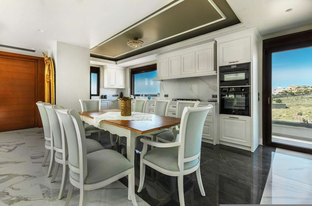 Villa Haria - Lux Villa With Private Pool in Crete