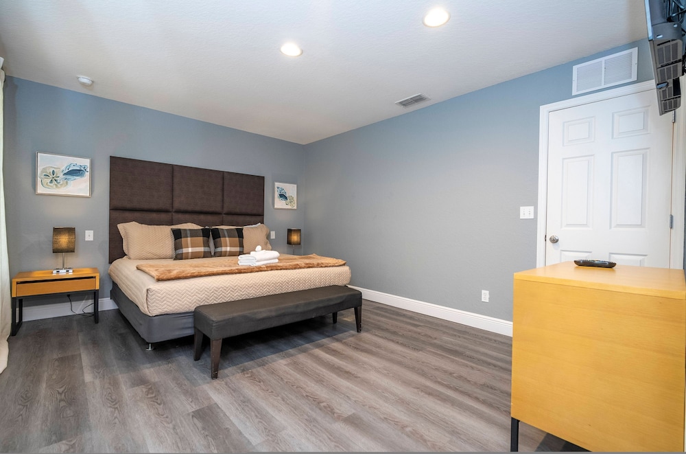 Cozy 3BR Regal Oaks Close to Disney