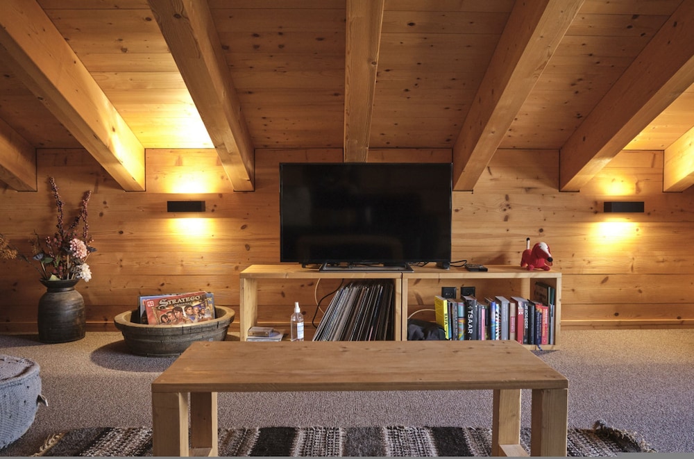 Beautiful Luxury Chalet Roy With Incredible Views