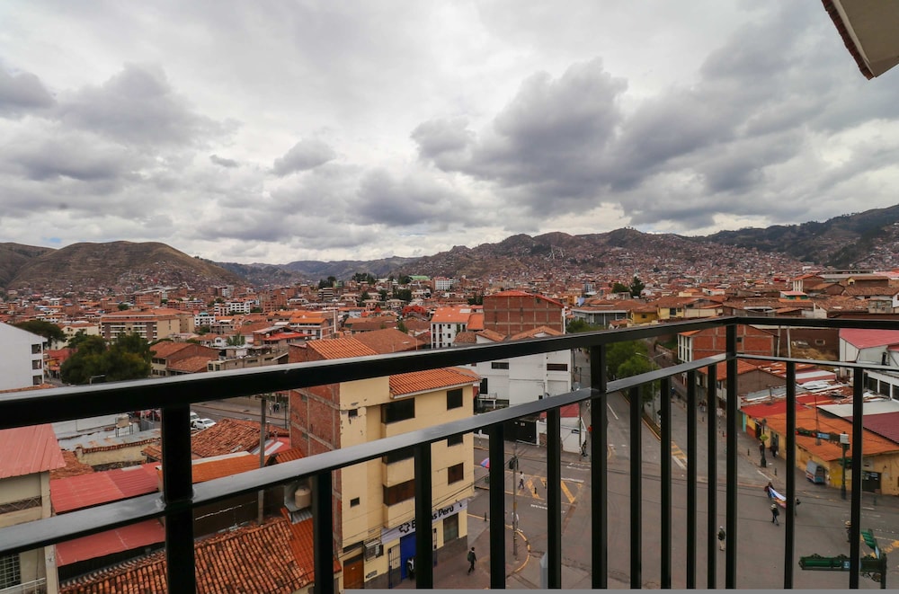 w Majestic 1BR w Perfect Balcony in Cusco