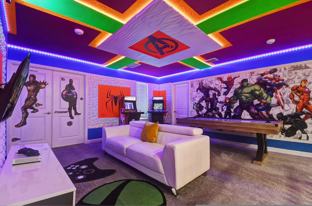 Gorgeous 9bedroom Home Private Pool Game Theater