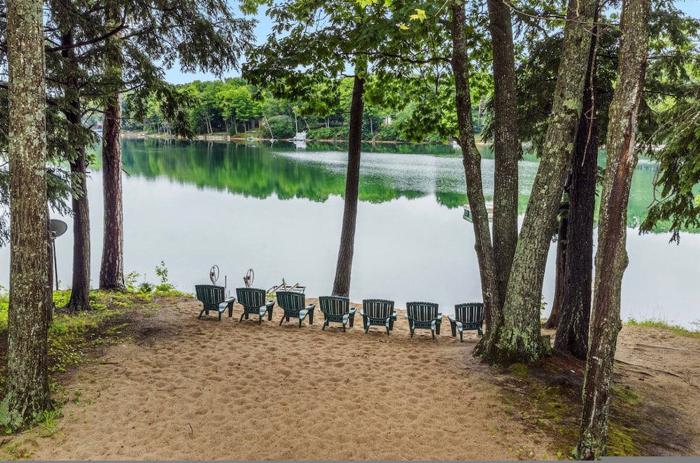 Lakeside Getaway pet Friendly