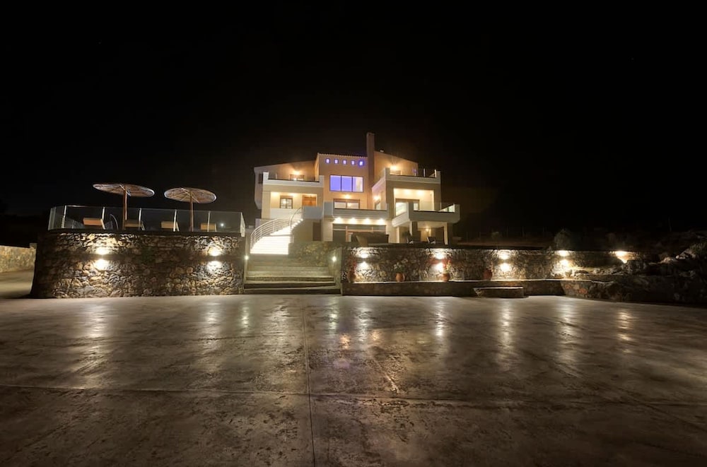 Villa Haria - Lux Villa With Private Pool in Crete